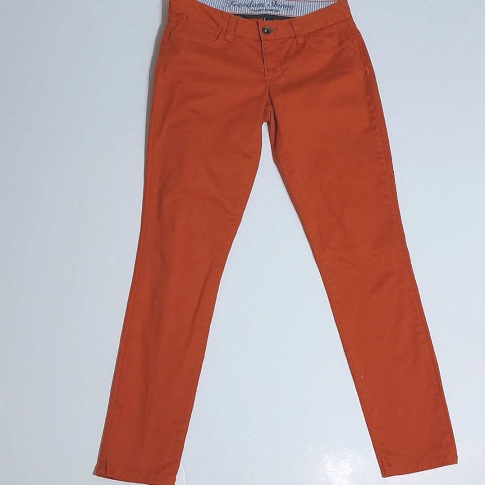 Tommy Hilfiger Pumpkin Color Freedom Skinny Chino pants, Size 2